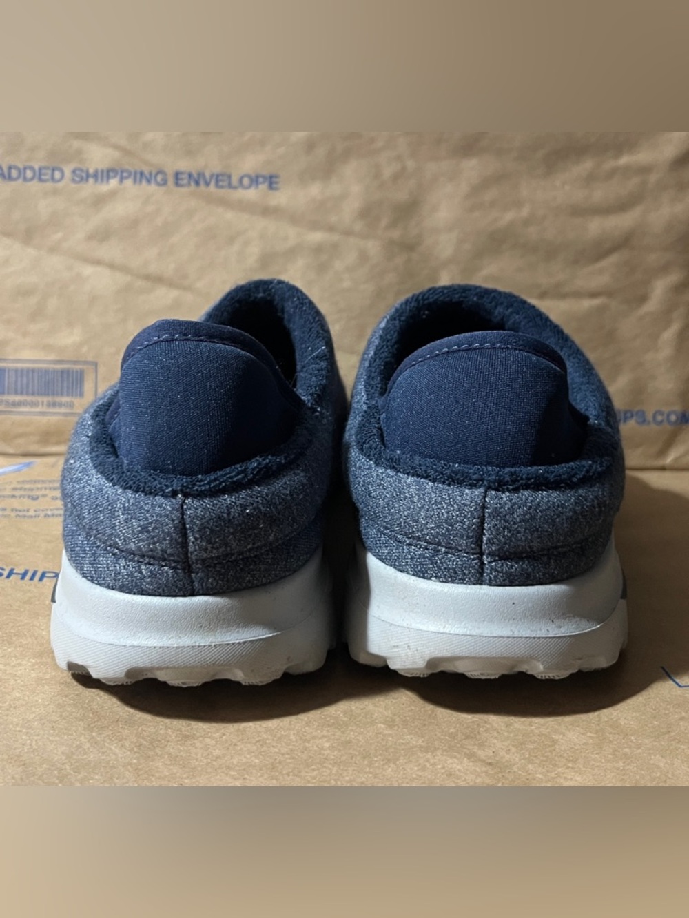 Skechers Women's, Gowalk Lounge - at Ease Slip-On Size 8.5 - Picture 4 of 6